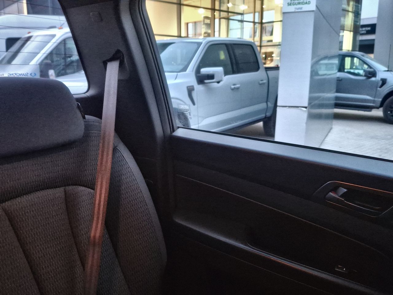 SSANGYONG - 14