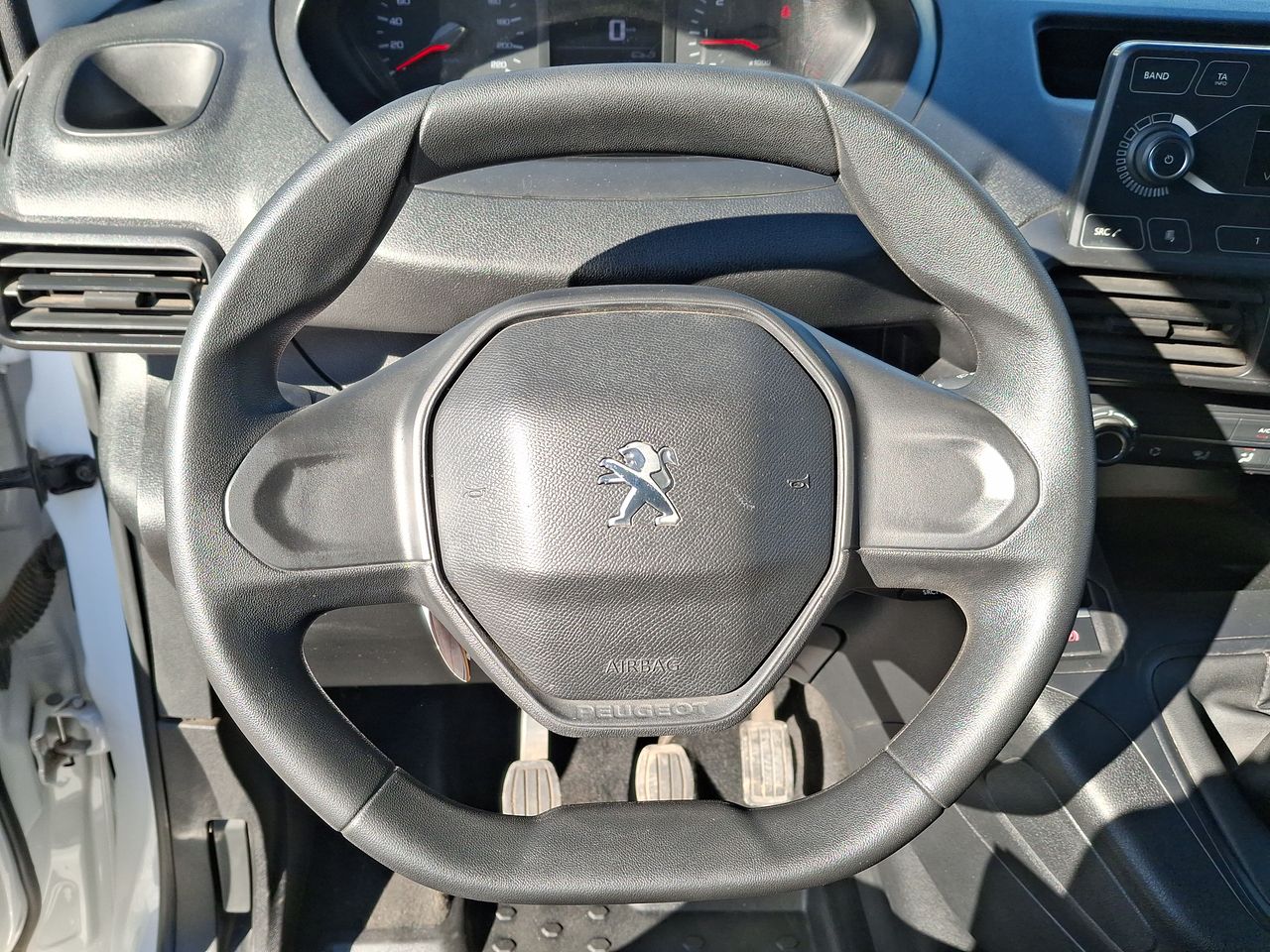 PEUGEOT - 24