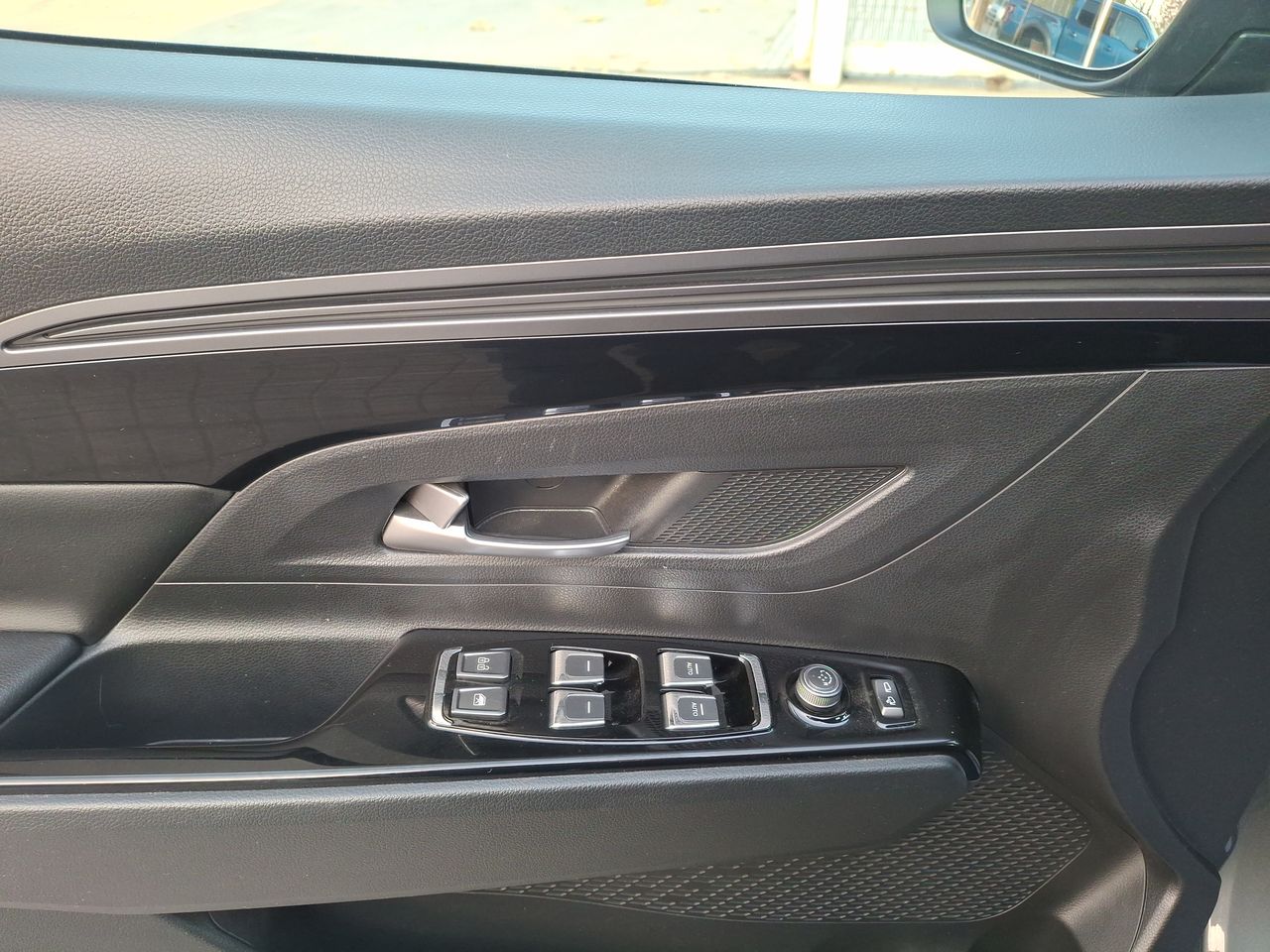 SSANGYONG - 22