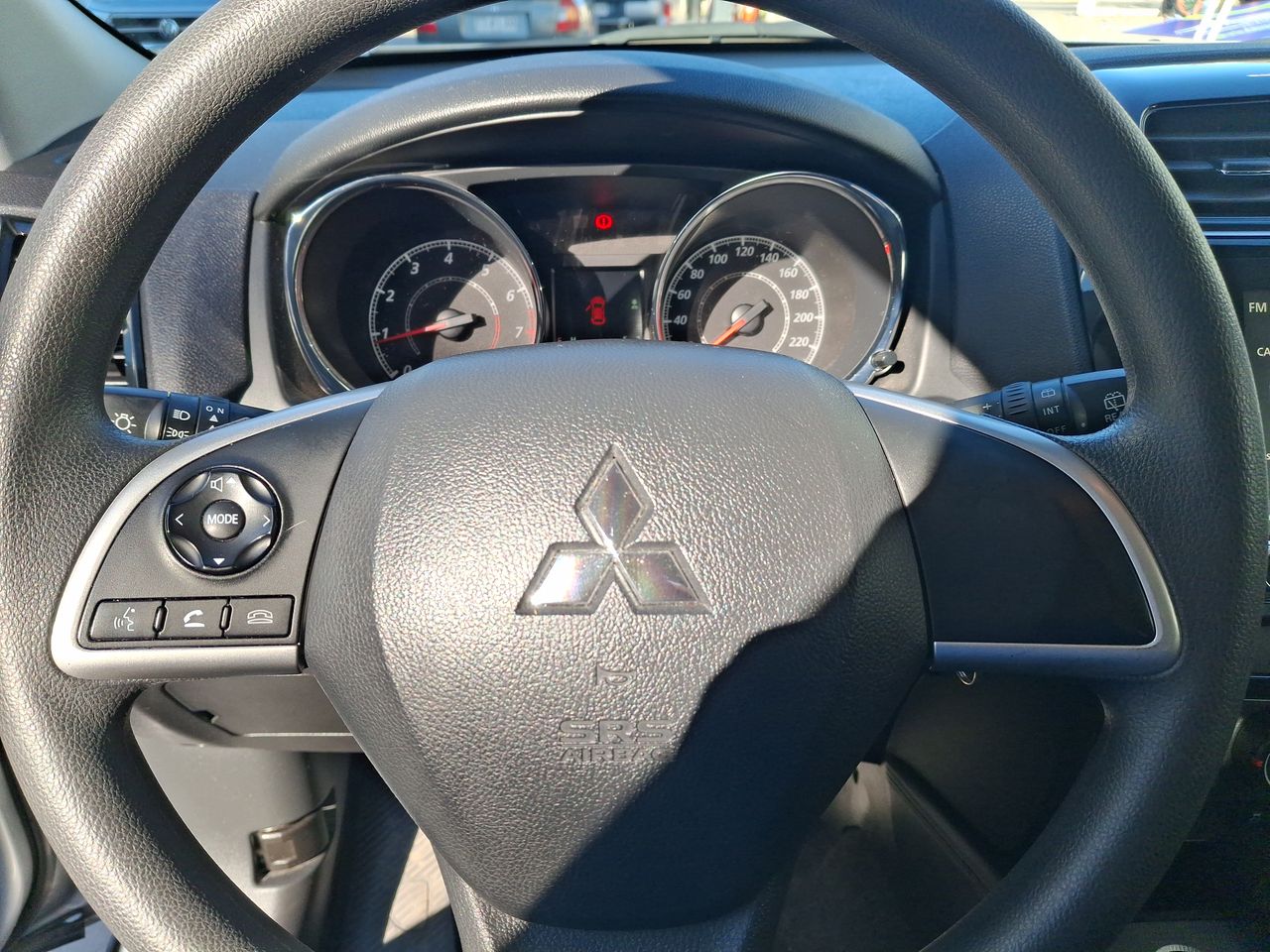 MITSUBISHI - 25