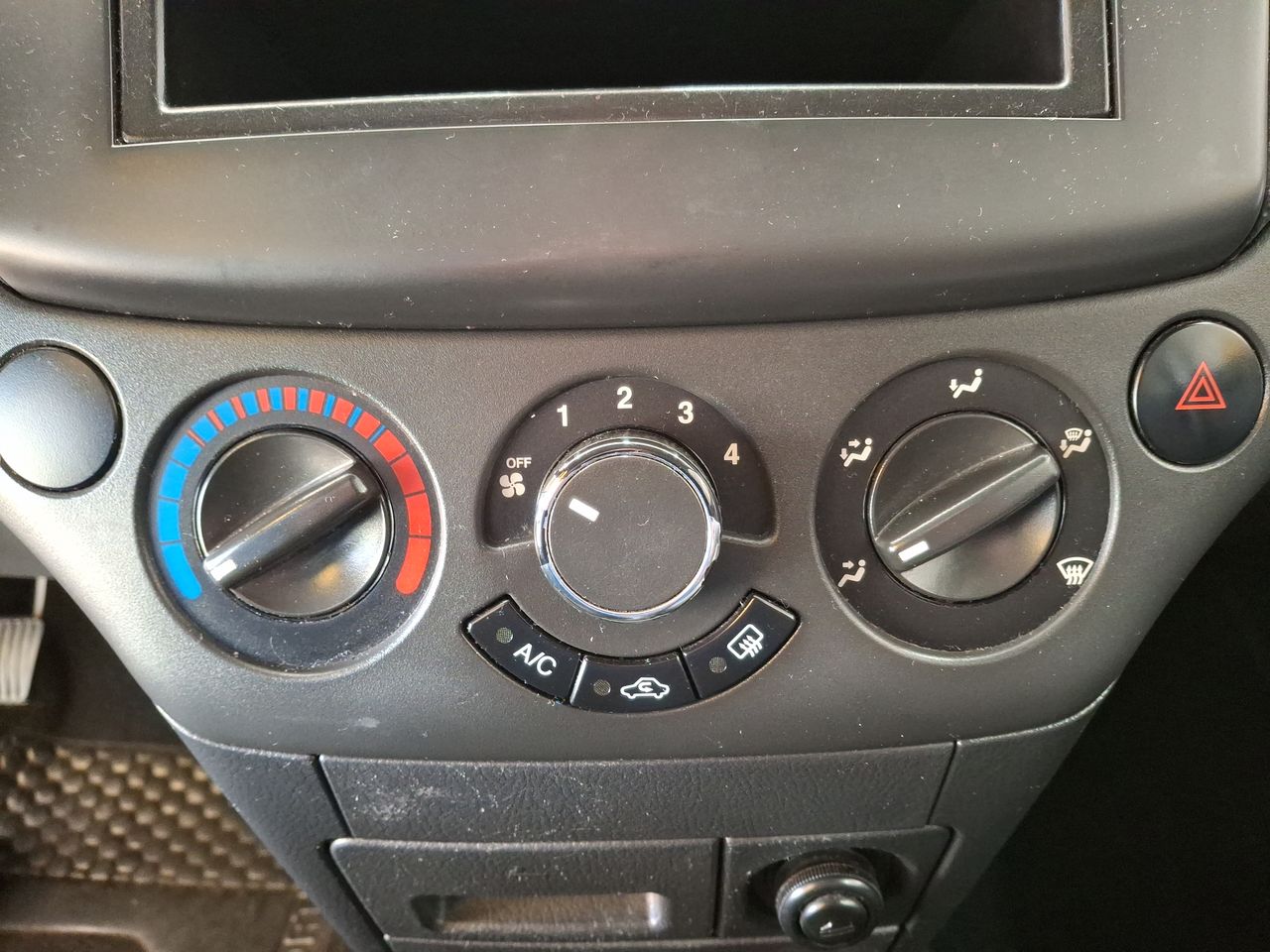 CHEVROLET - 24