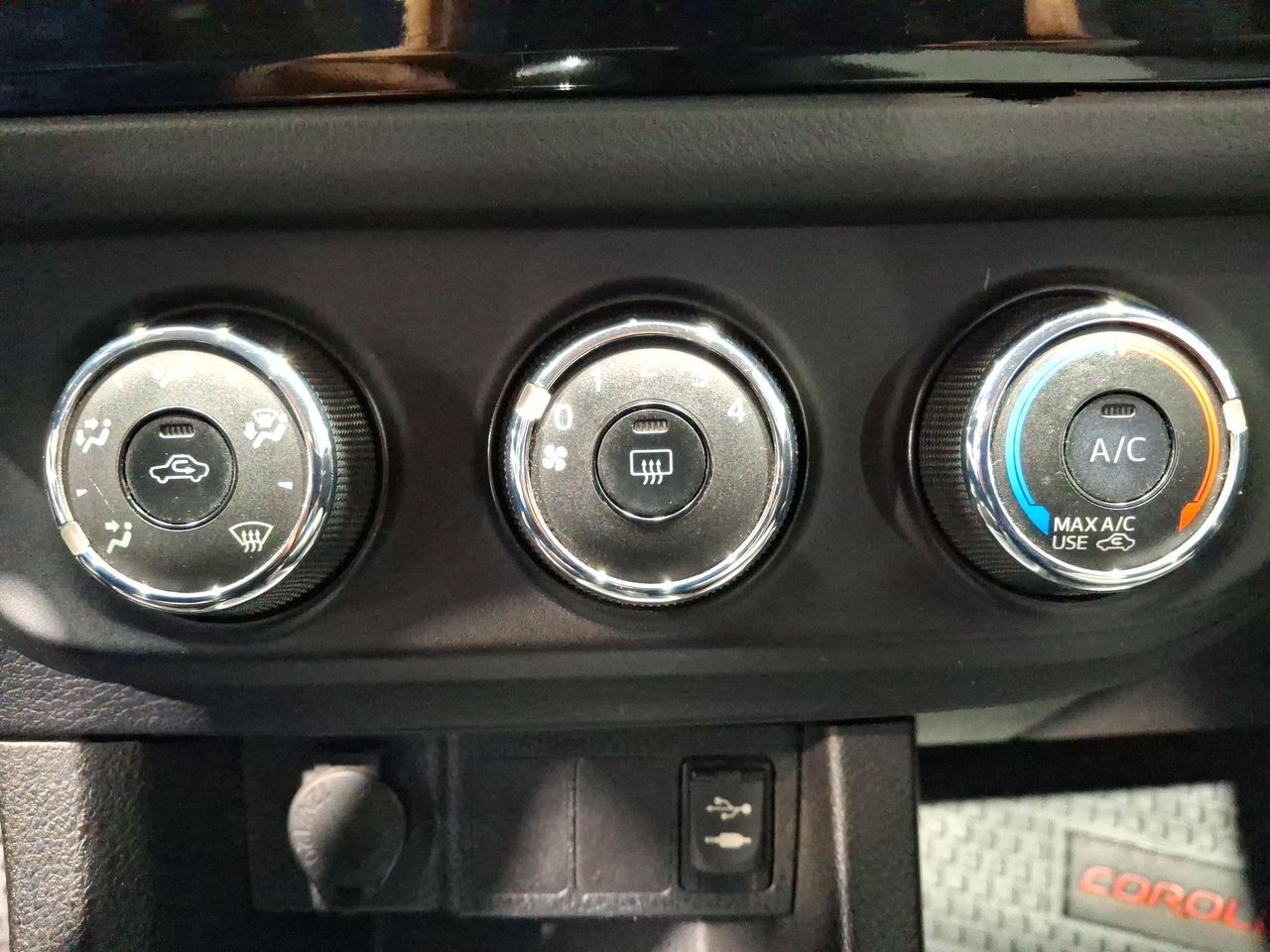 TOYOTA - 25