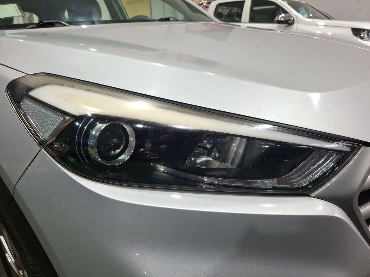 HYUNDAI - 16