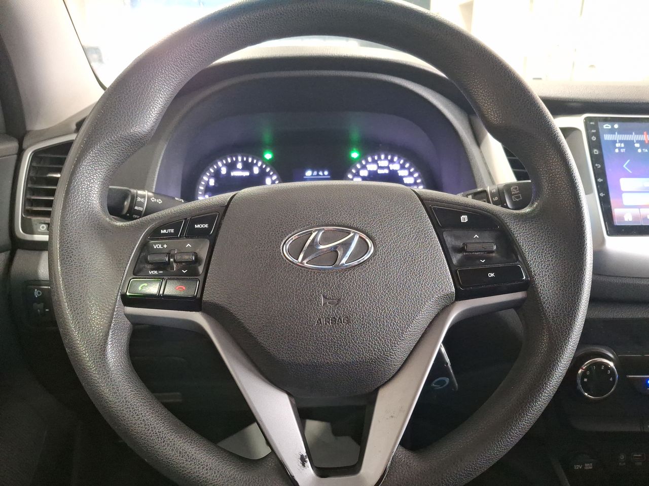 HYUNDAI - 22