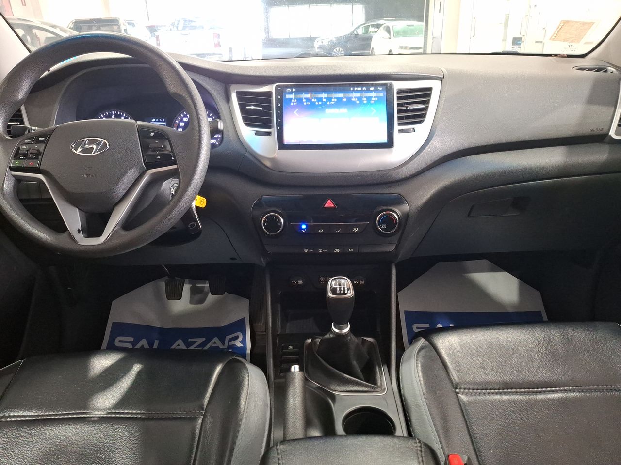HYUNDAI - 9