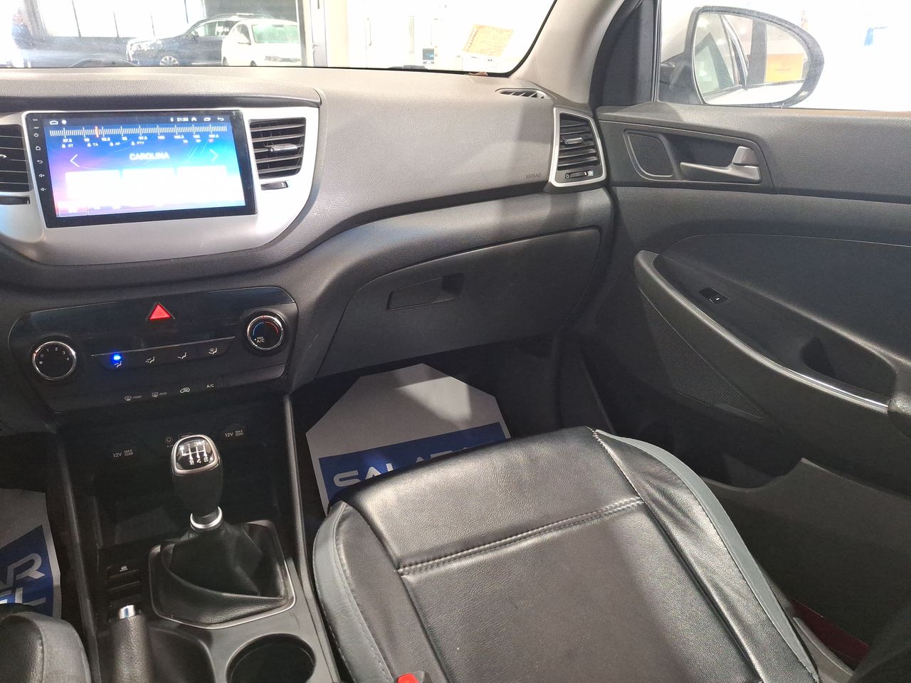 HYUNDAI - 10