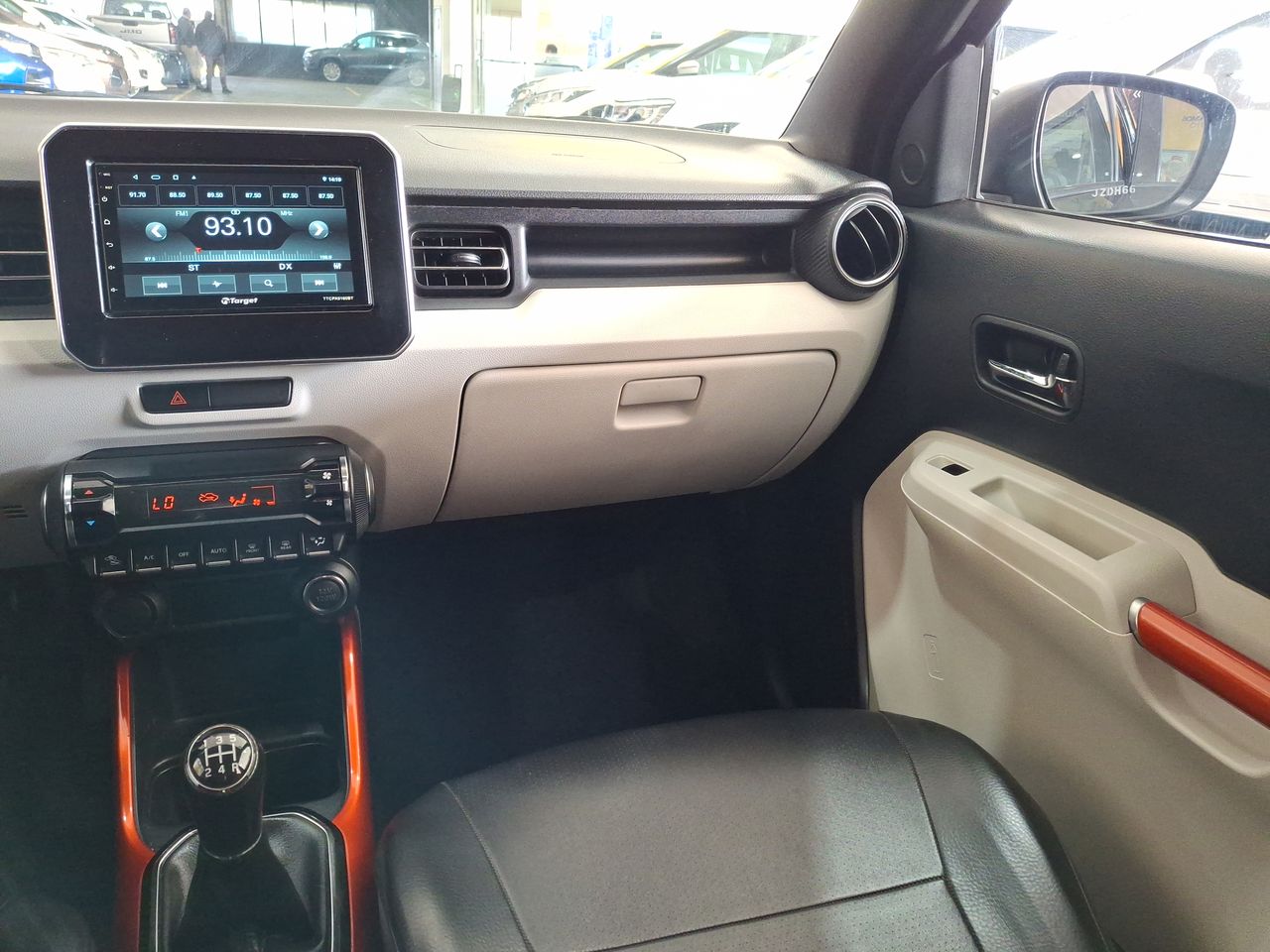 SUZUKI - 10