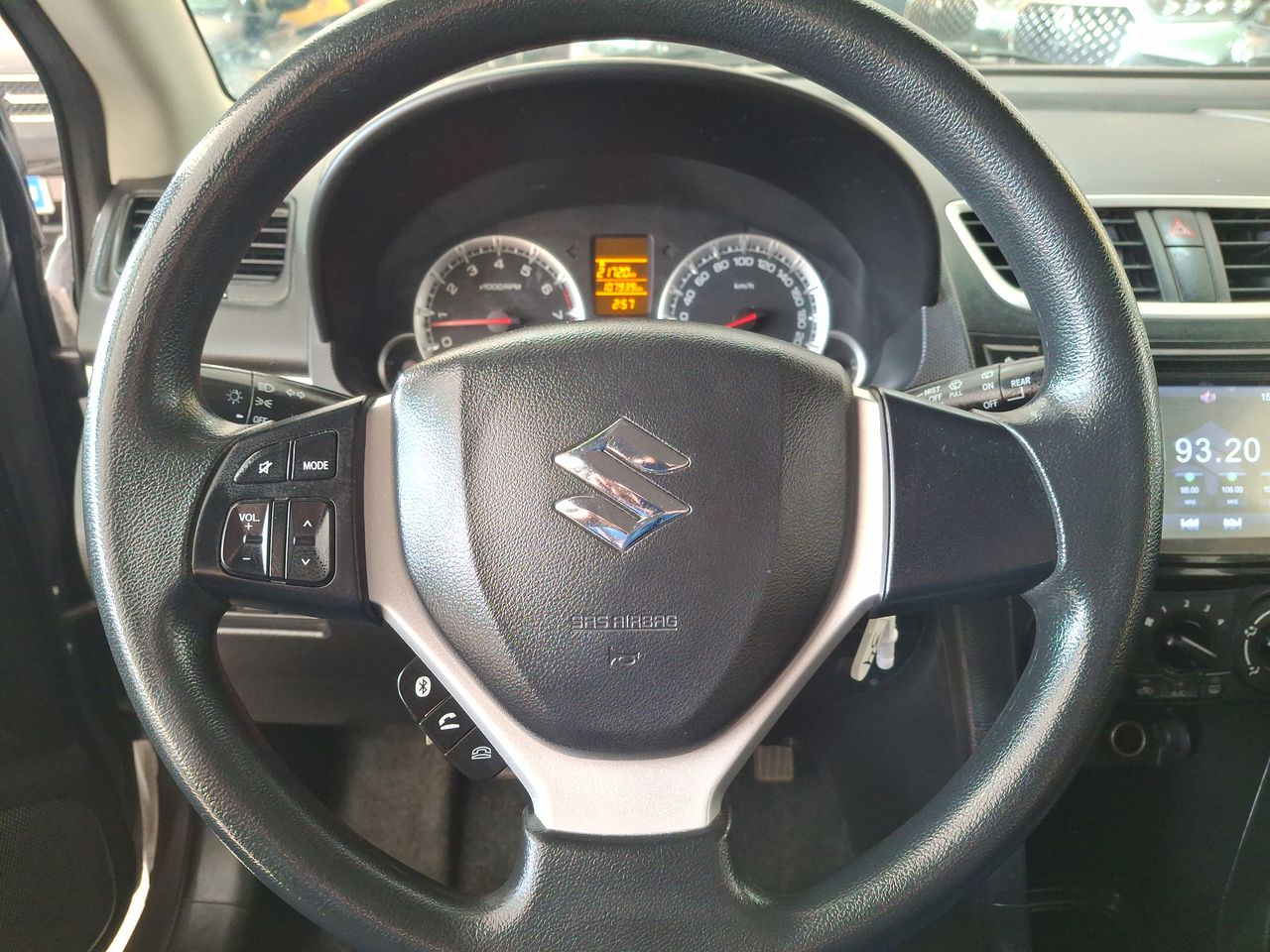 SUZUKI - 22
