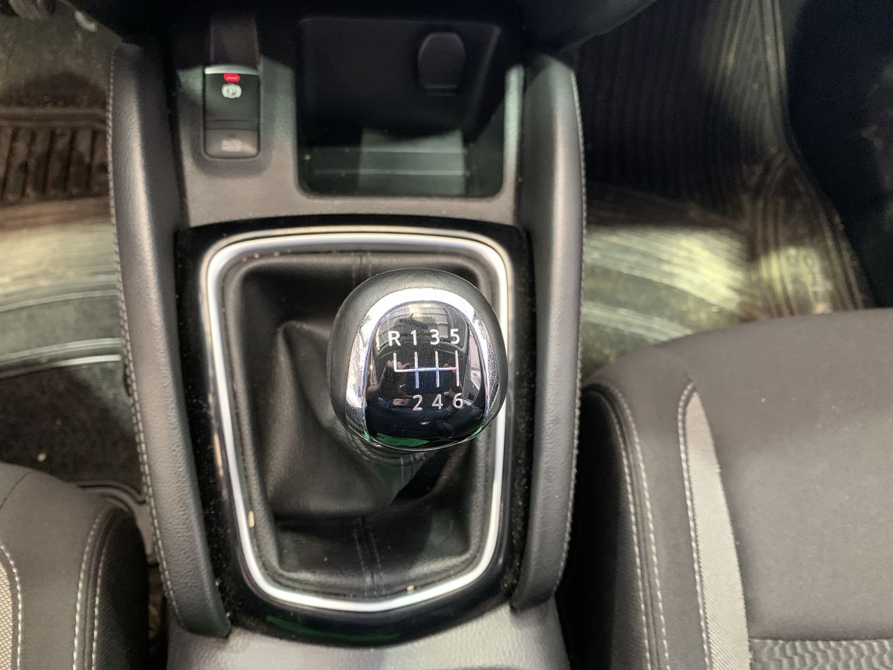 NISSAN - 29