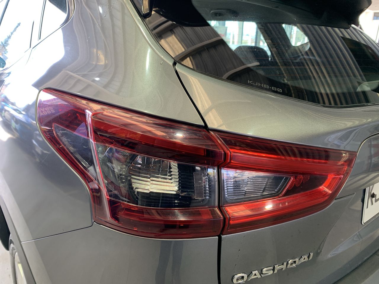 NISSAN - 20
