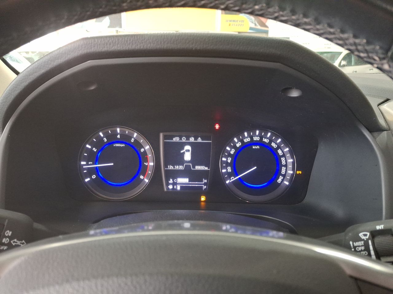 SSANGYONG - 24