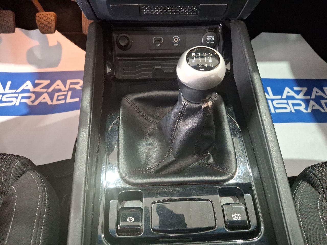 SSANGYONG - 28