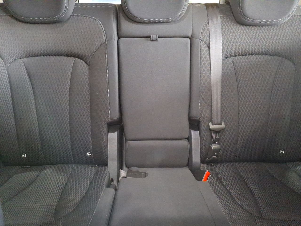 SSANGYONG - 31