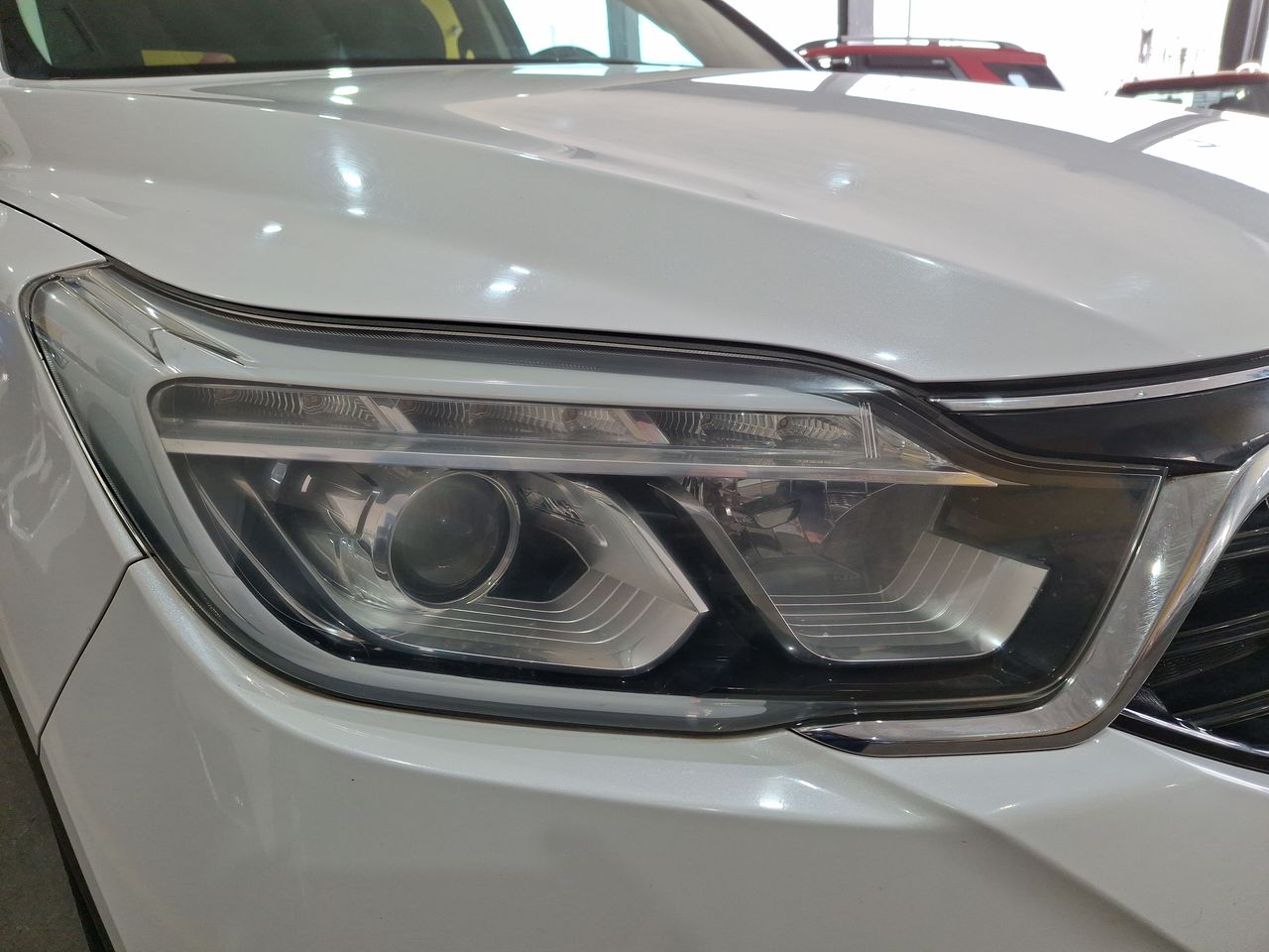 SSANGYONG - 16