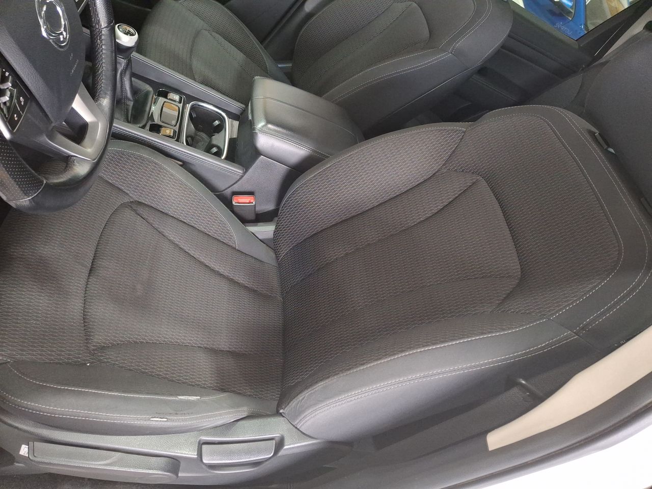 SSANGYONG - 21