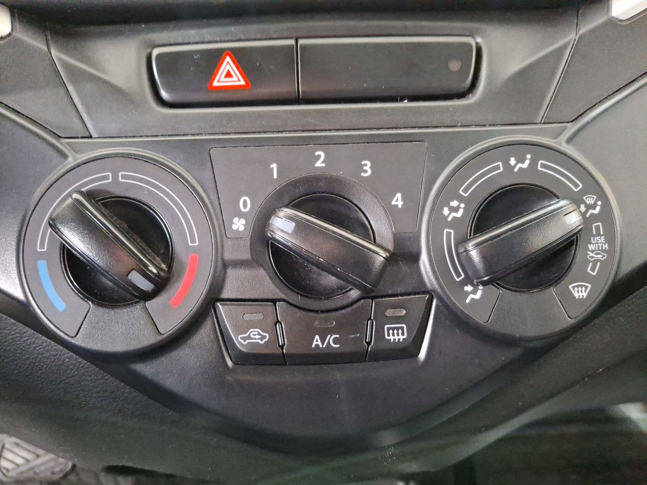 SUZUKI - 27