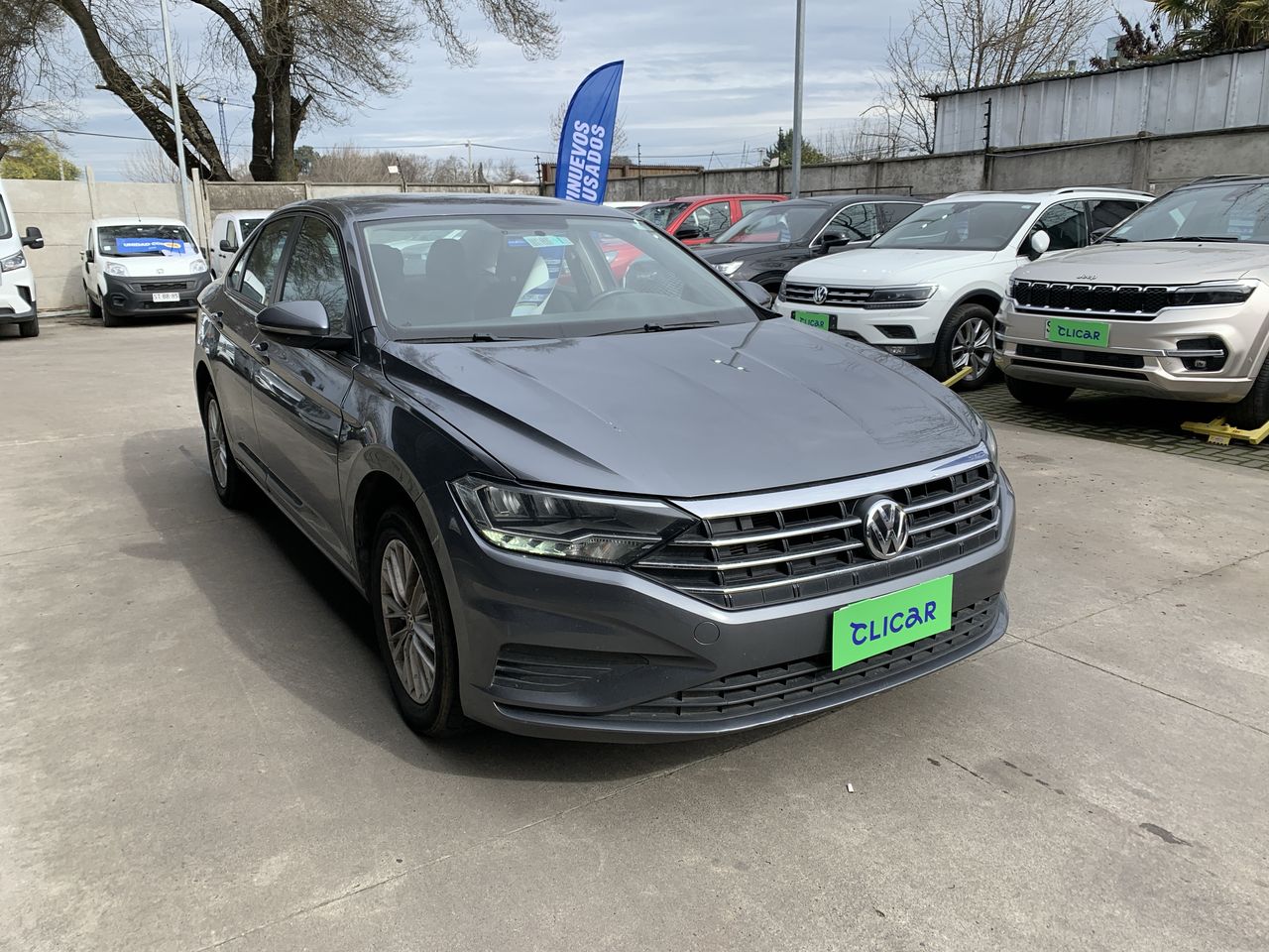 VOLKSWAGEN - 4
