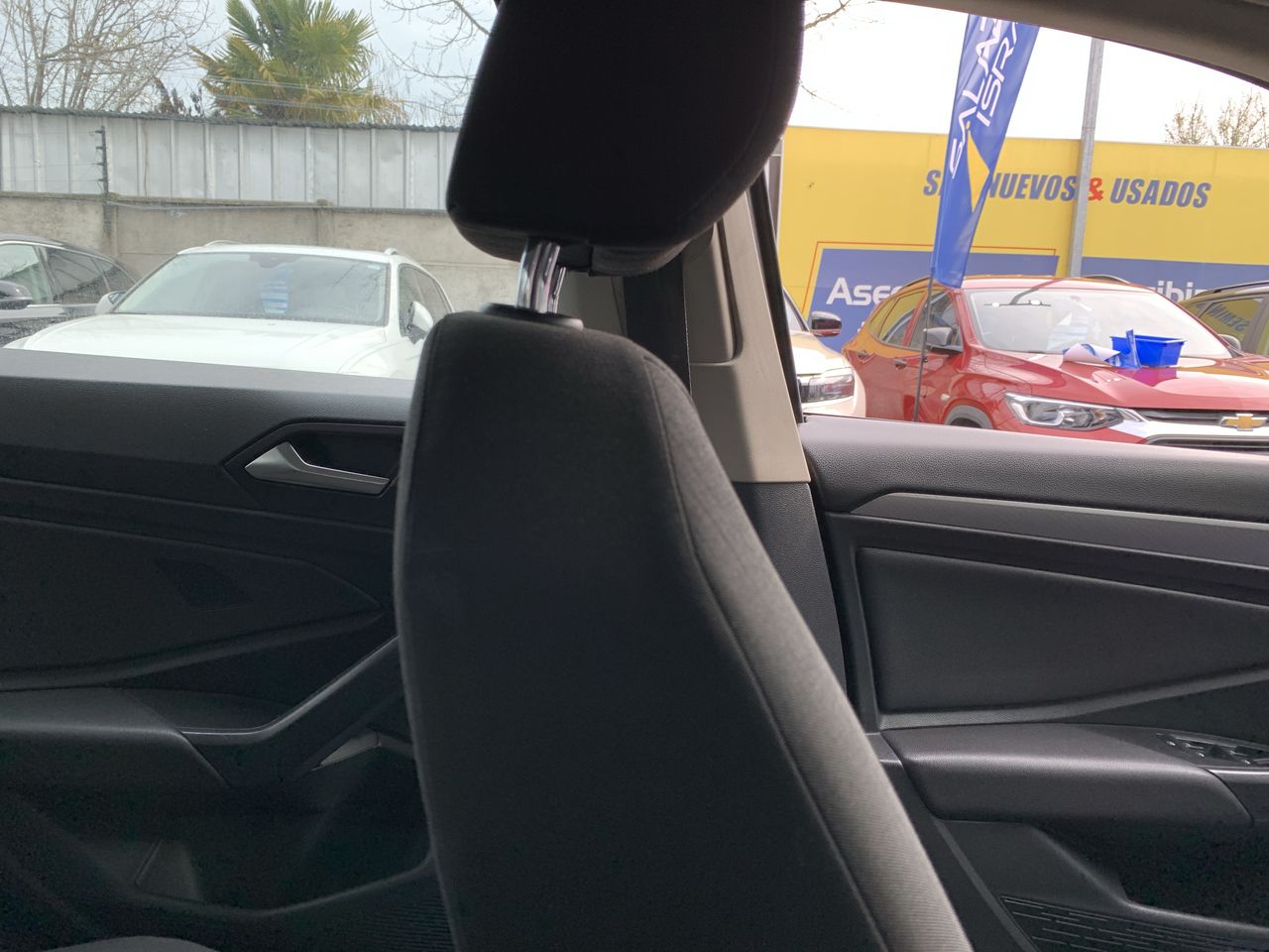 VOLKSWAGEN - 14