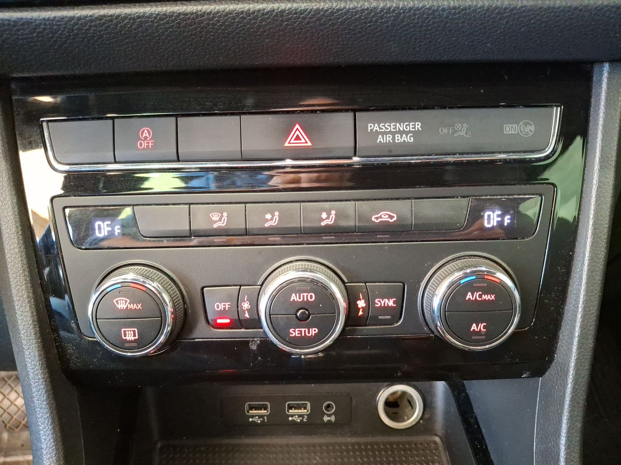SEAT - 27