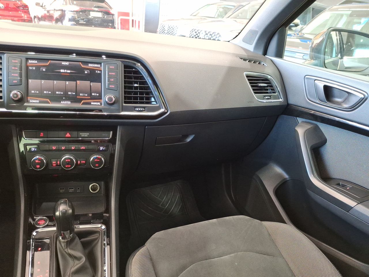 SEAT - 10
