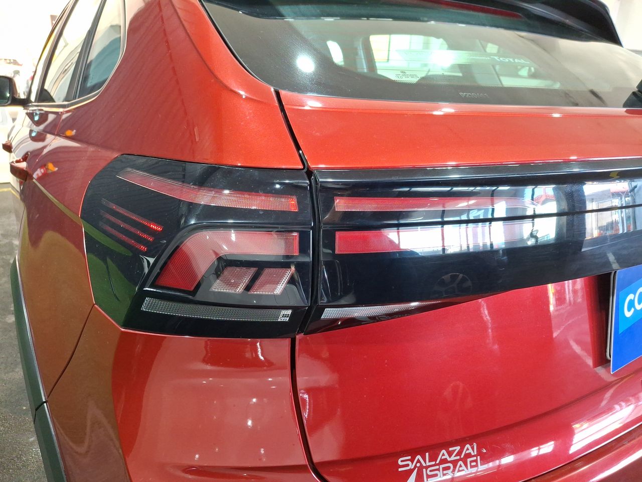 VOLKSWAGEN - 17