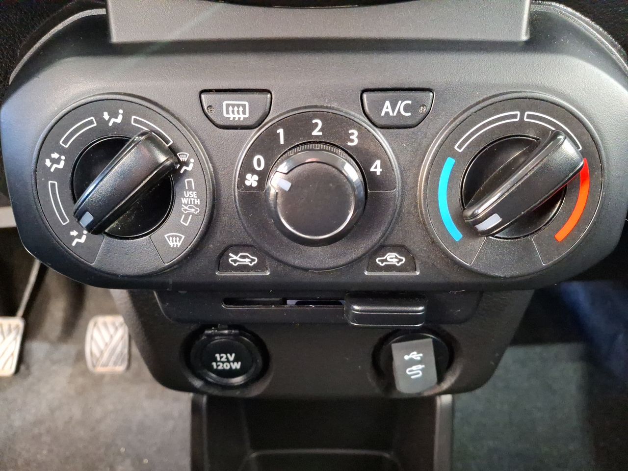 SUZUKI - 24