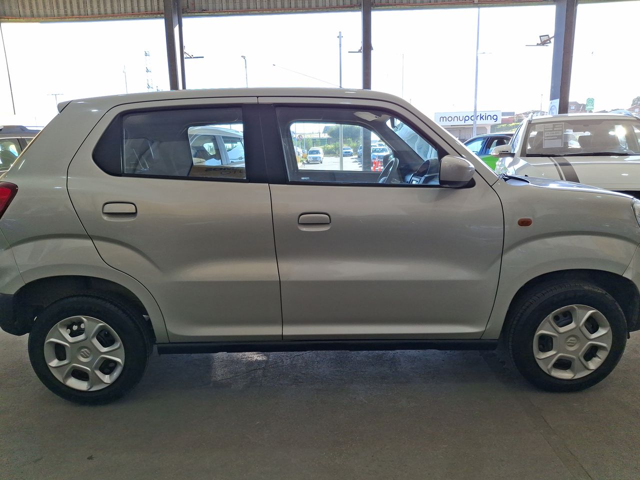 SUZUKI - 8
