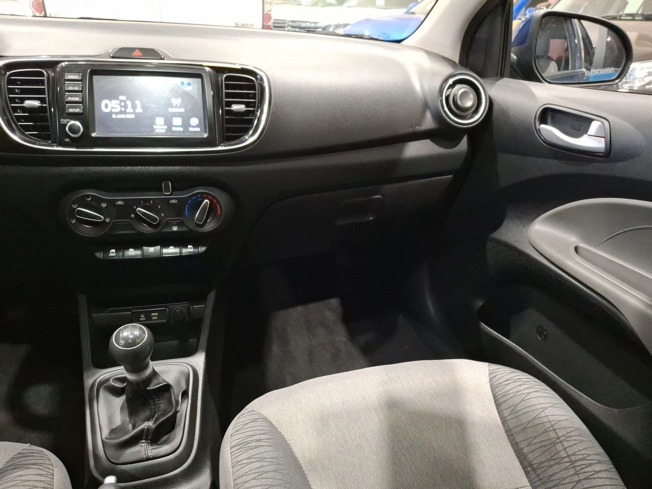 KIA - 10