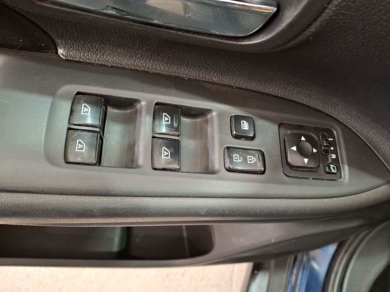MITSUBISHI - 20