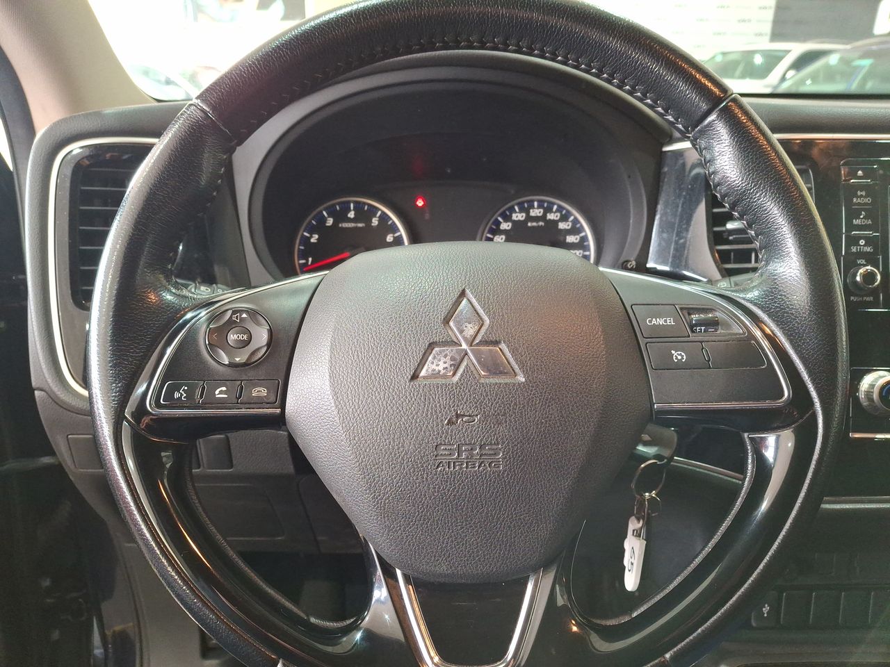 MITSUBISHI - 23