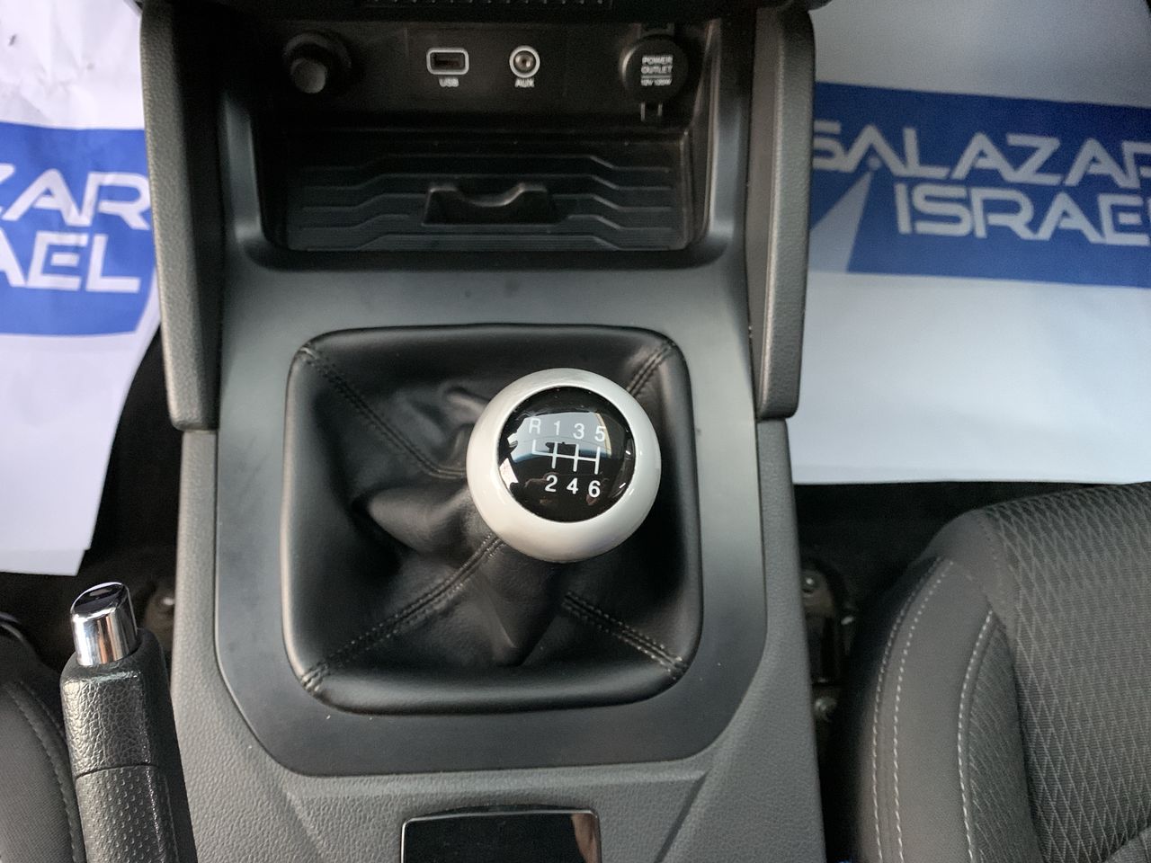 SSANGYONG - 30