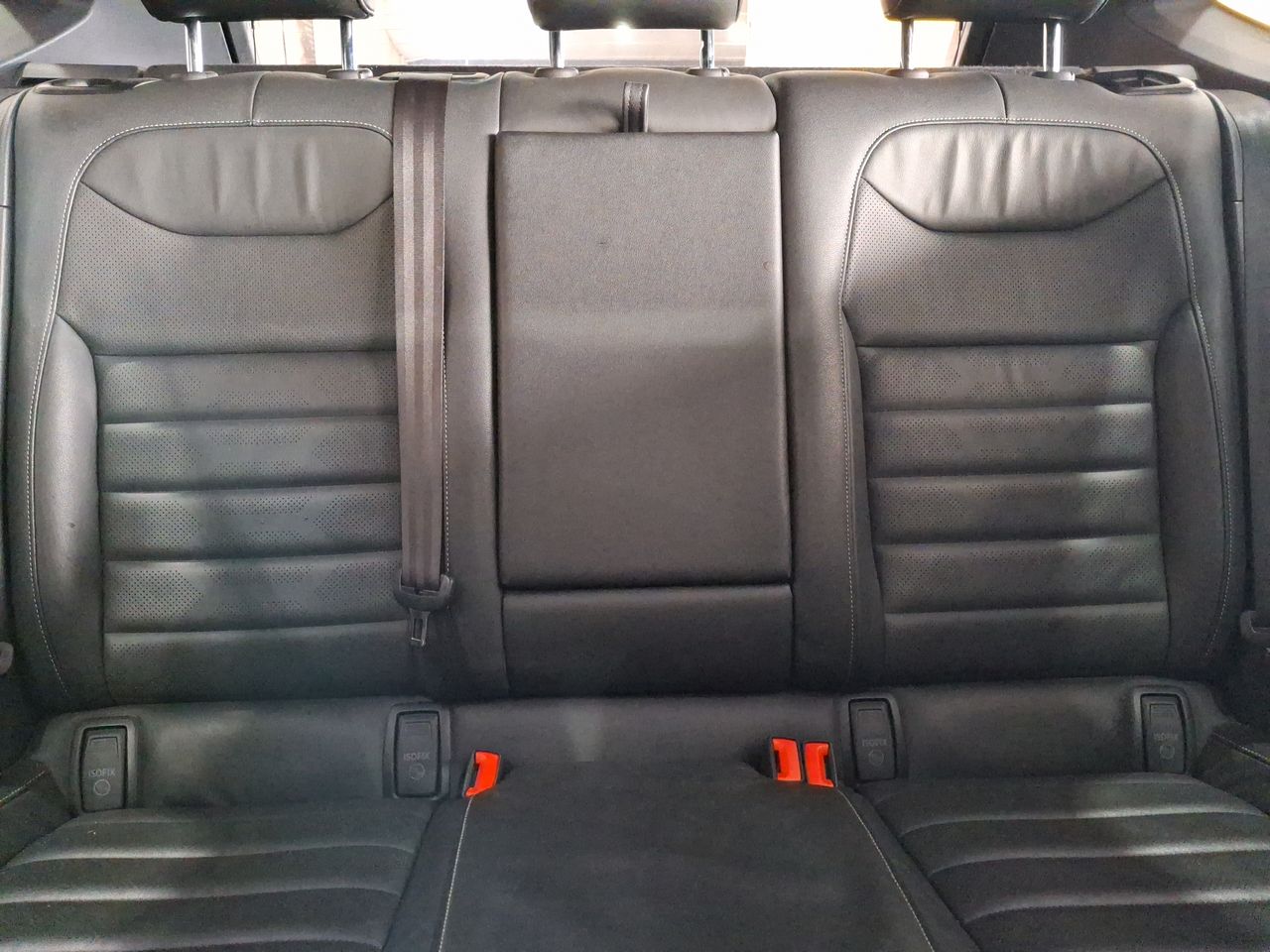 VOLKSWAGEN - 32