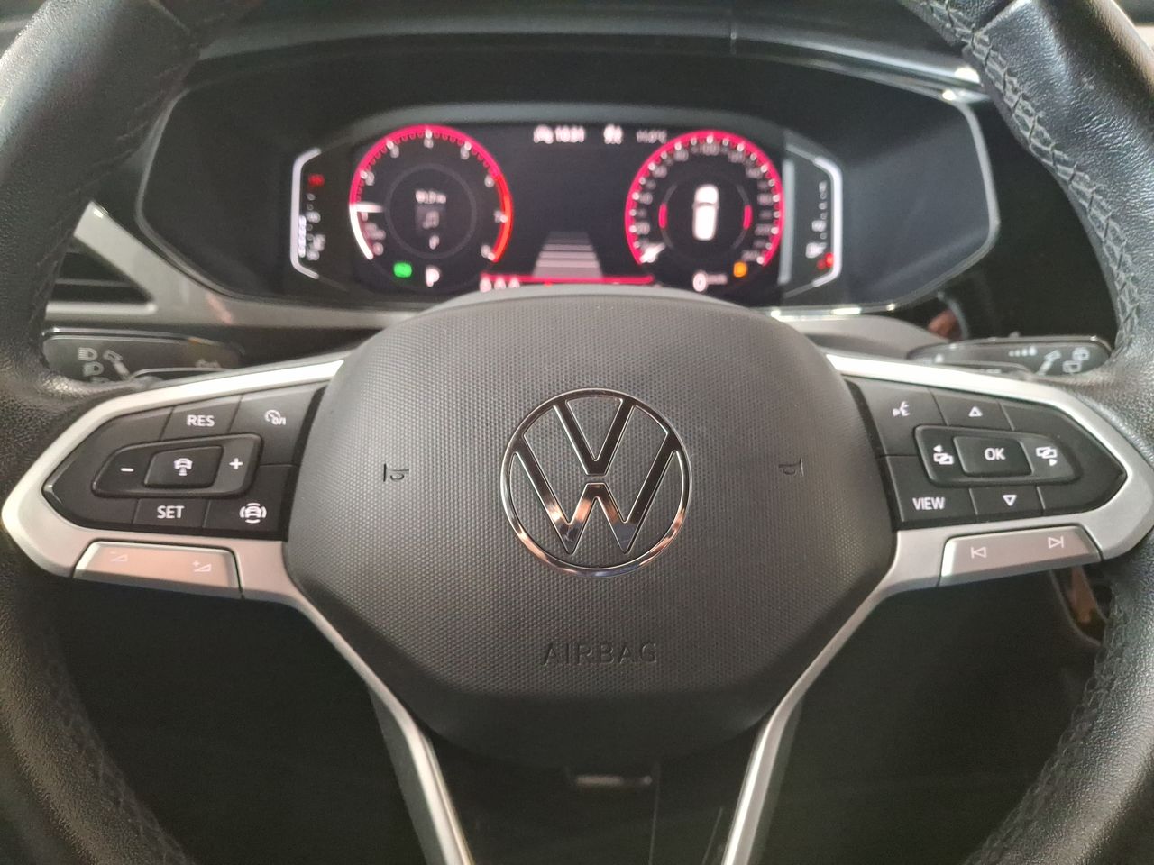 VOLKSWAGEN - 23