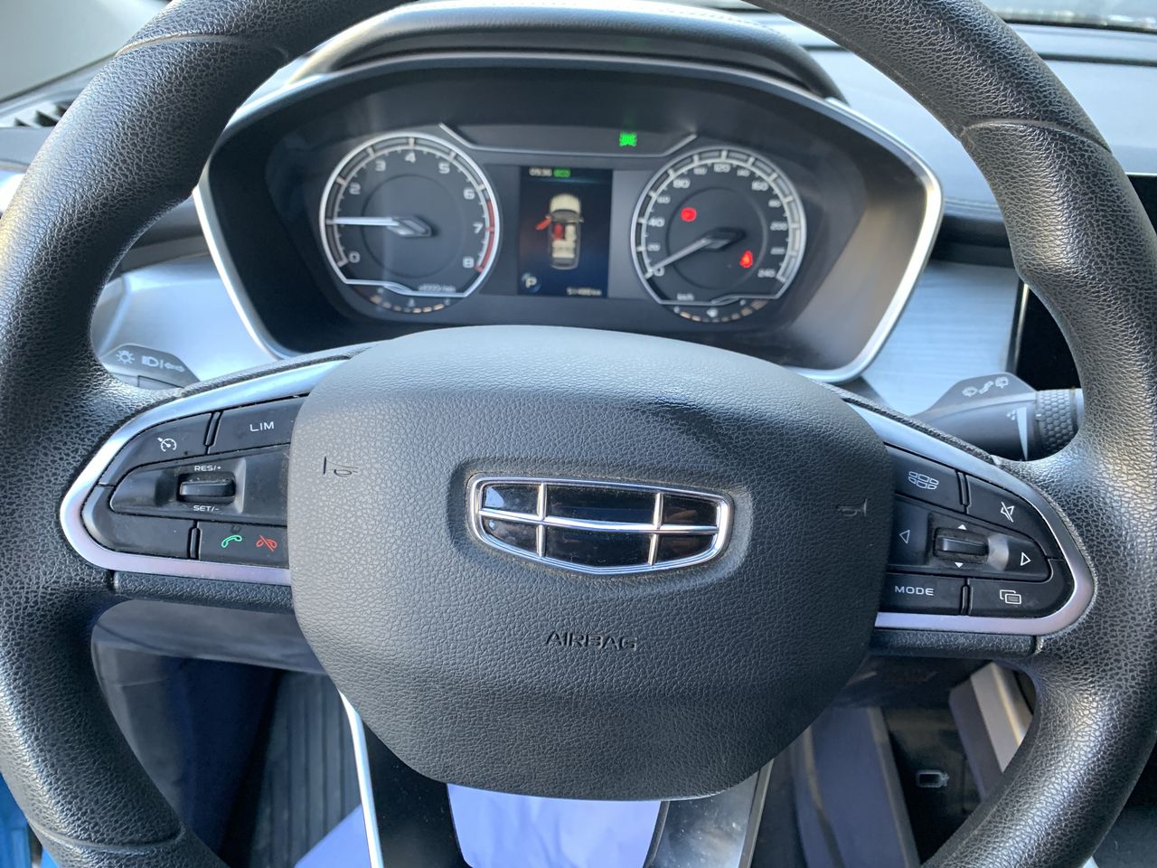 GEELY - 26