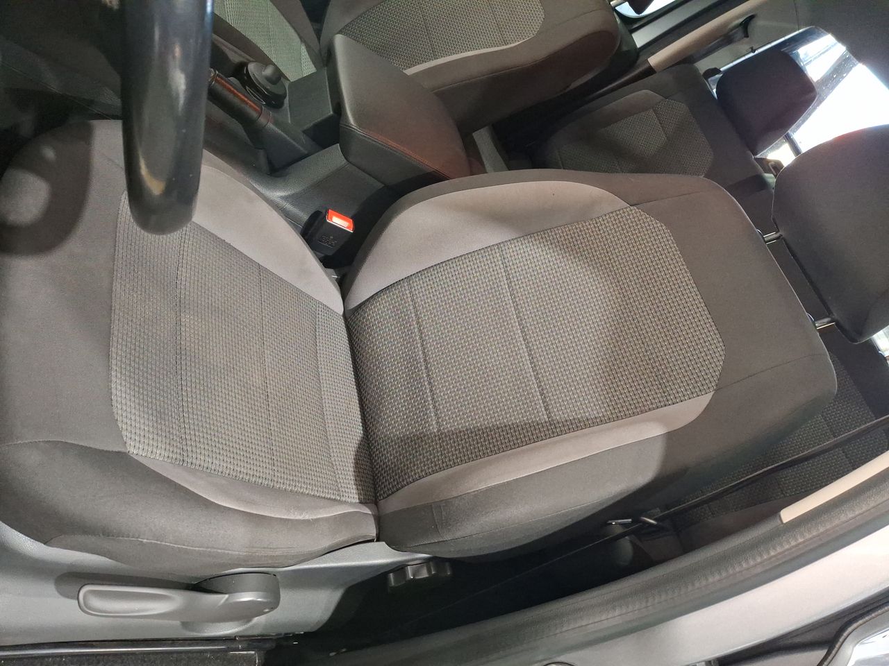 VOLKSWAGEN - 20