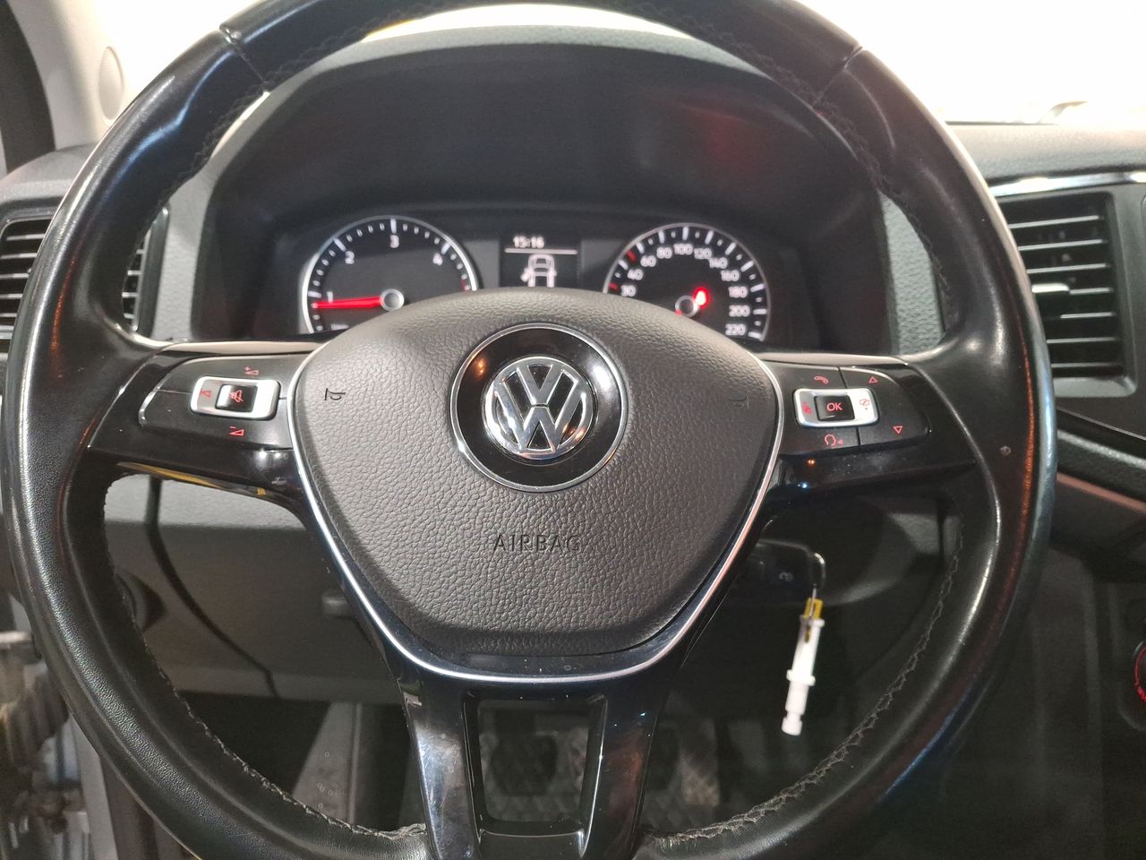 VOLKSWAGEN - 21