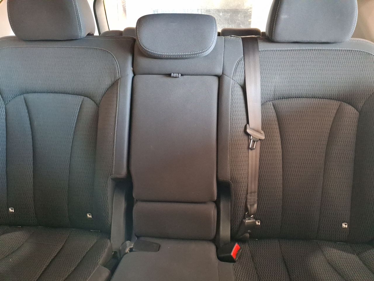 SSANGYONG - 12