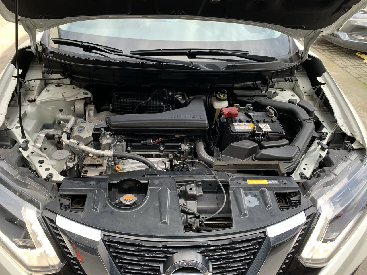 NISSAN - 18