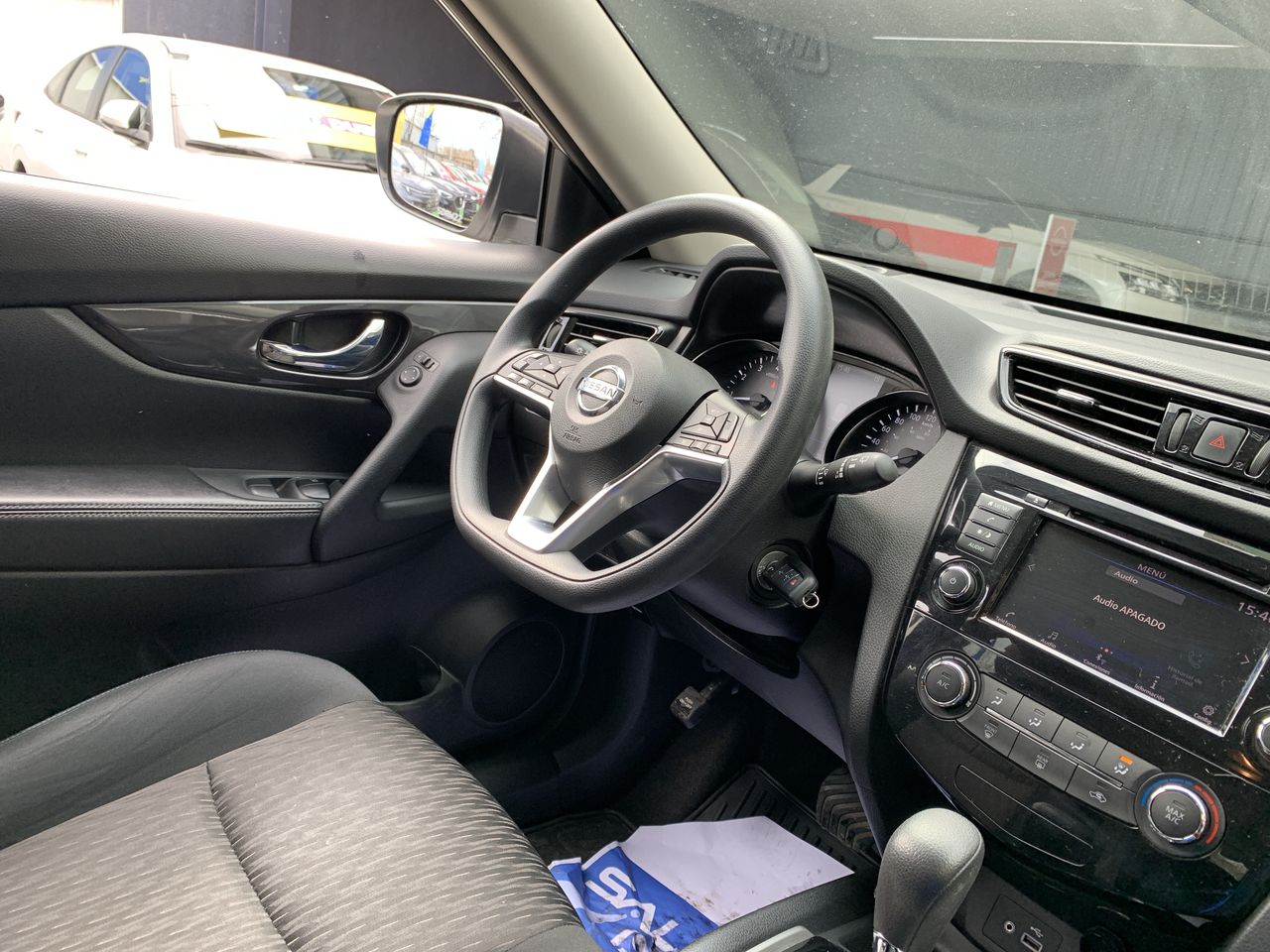 NISSAN - 15