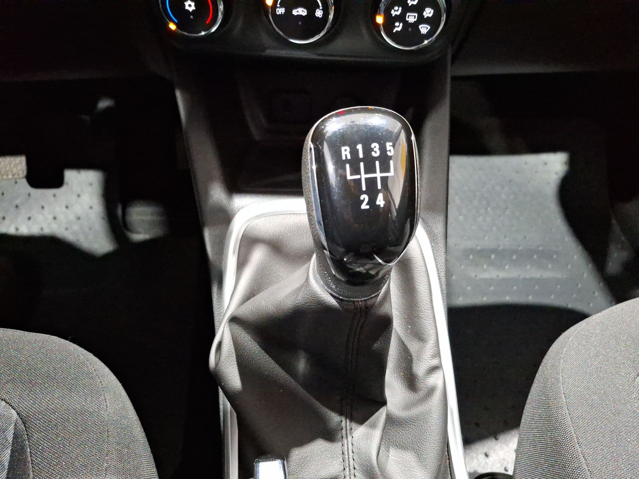 CHEVROLET - 28