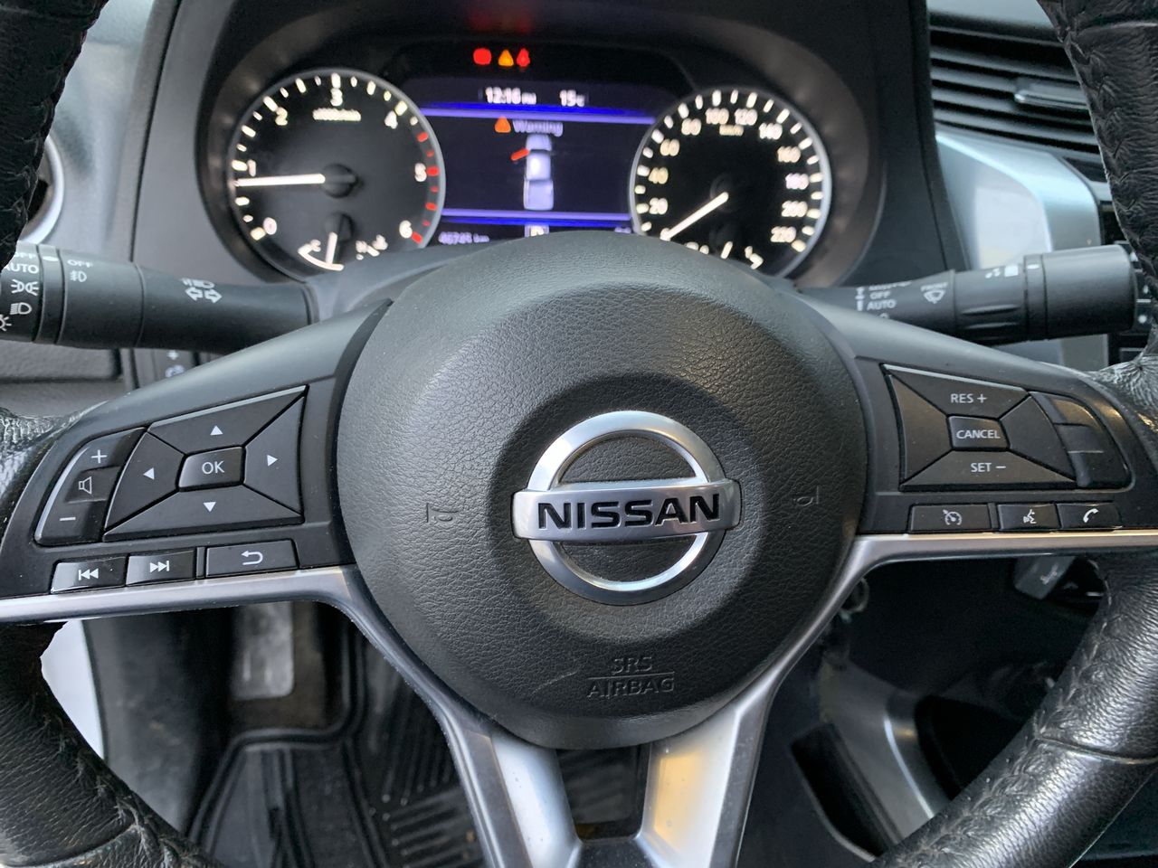 NISSAN - 26