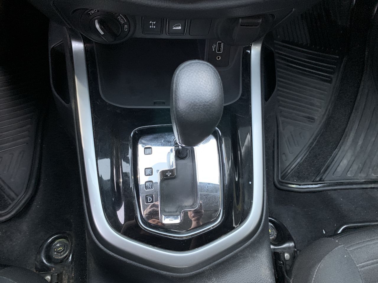 NISSAN - 31