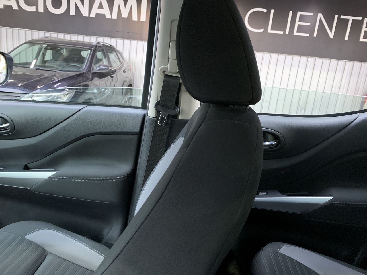 NISSAN - 10