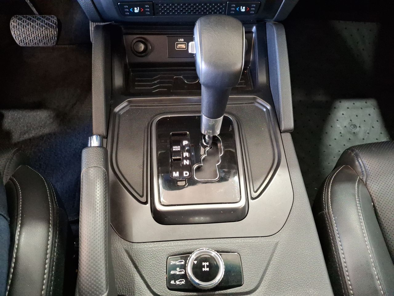 SSANGYONG - 28