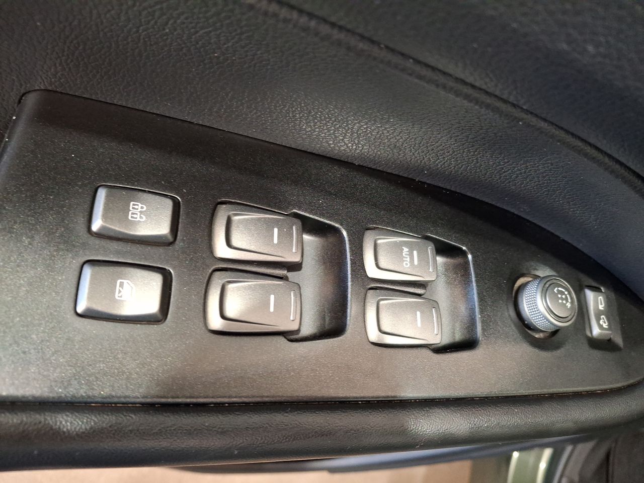 SSANGYONG - 19