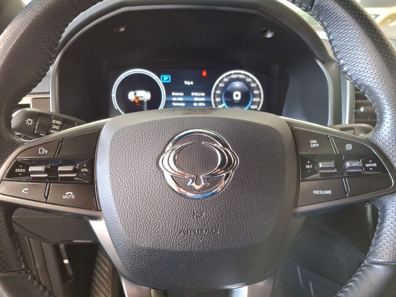 SSANGYONG - 23