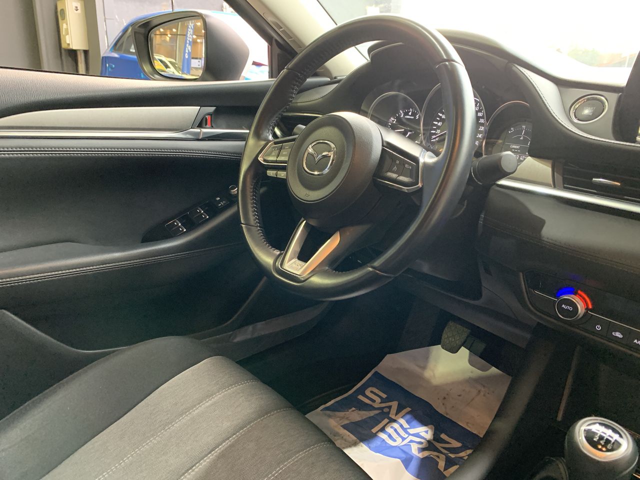 MAZDA - 15