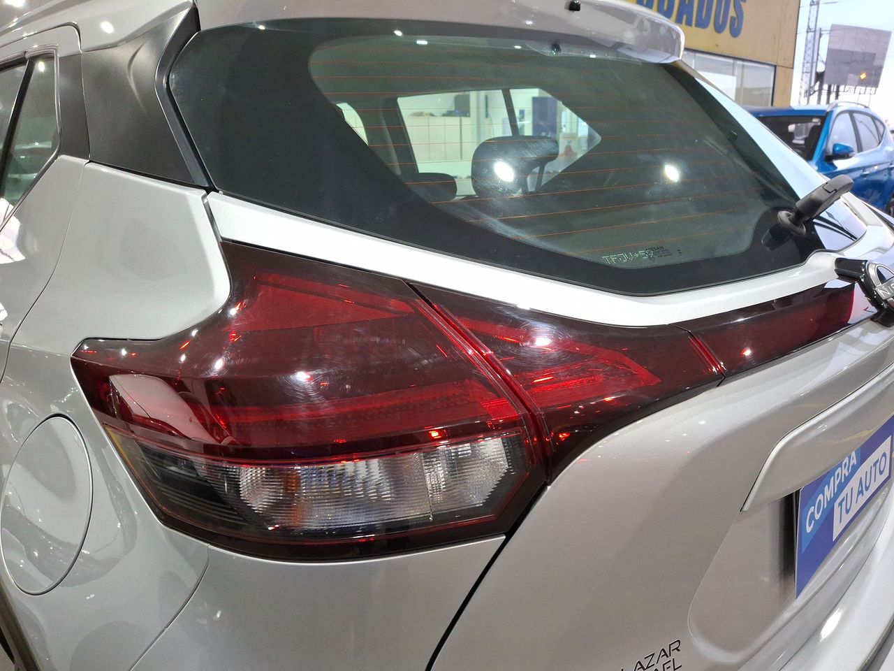 NISSAN - 18