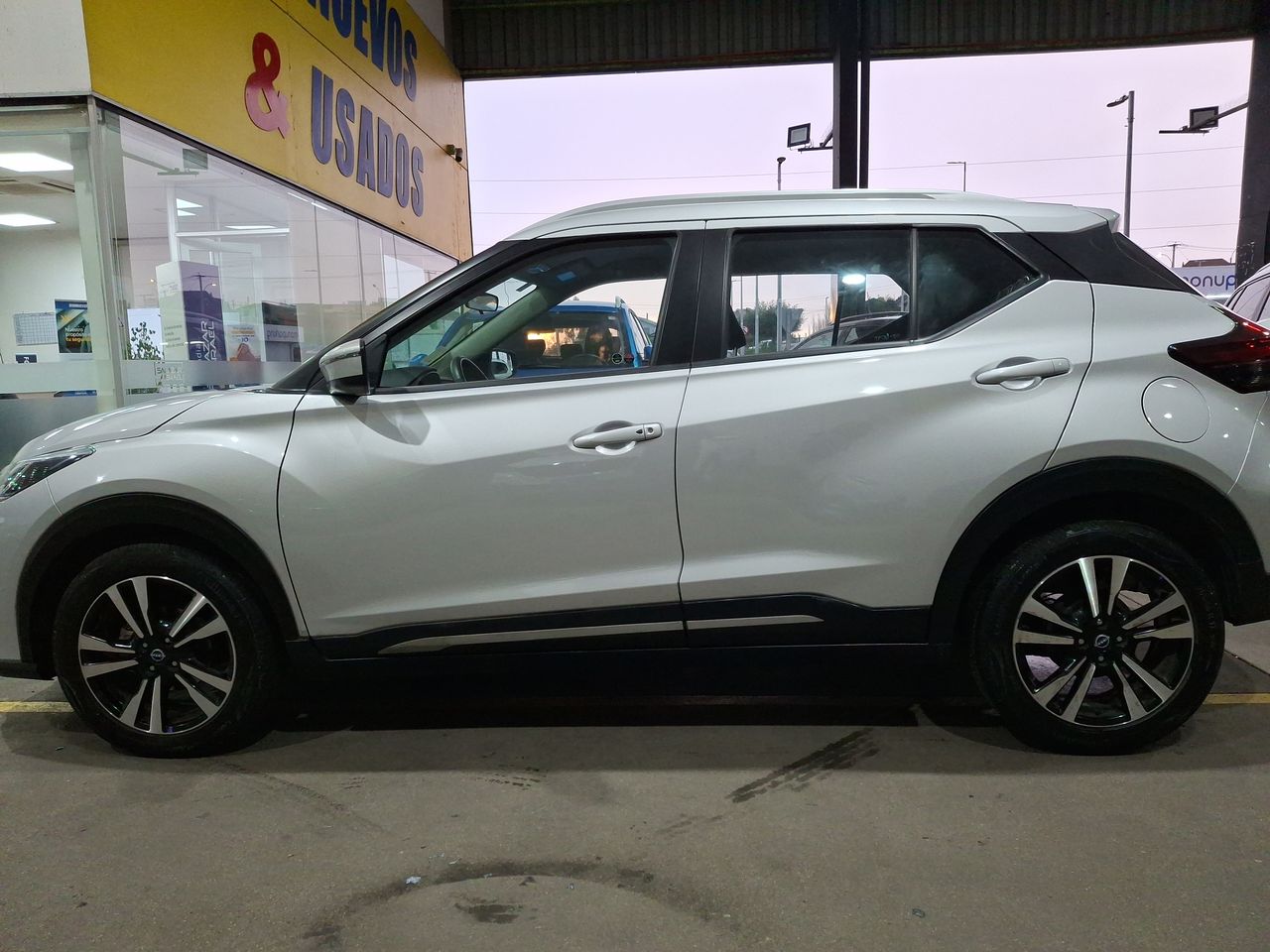 NISSAN - 4