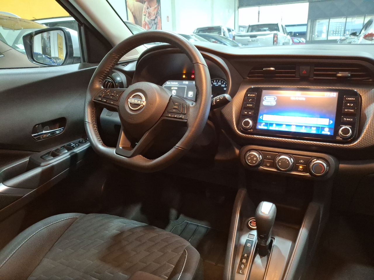 NISSAN - 14